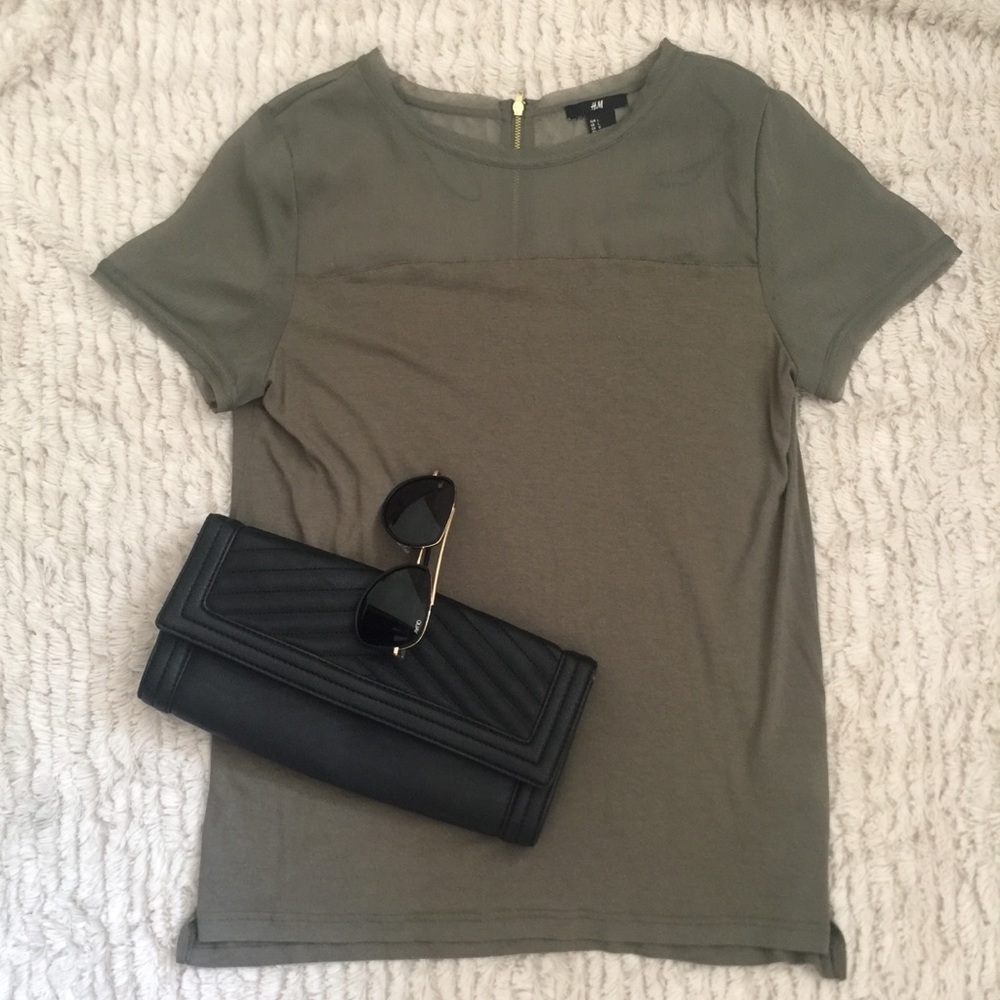 Olive Green H&M Zipper Top 💕